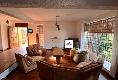 3 Bed House with En Suite at Peponi - 2