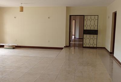 4 Bed Apartment with En Suite at Brookside Drive - 3