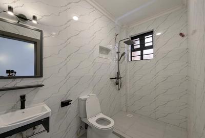 4 Bed House with En Suite at Membley - 3