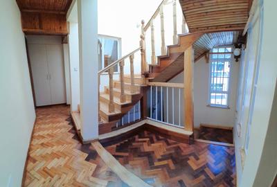 4 Bed House with En Suite in Spring Valley