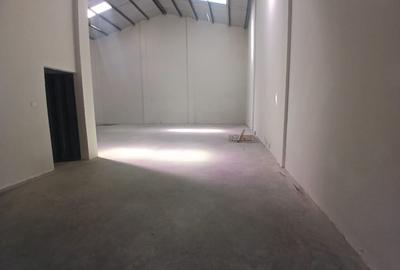 7,000 ft² Warehouse with Parking in Syokimau - 2