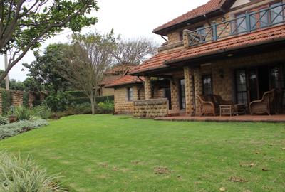 4 Bed Villa with En Suite at Windsor Park