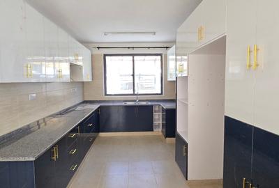 5 Bed Townhouse with En Suite at Lavington Convent - 3