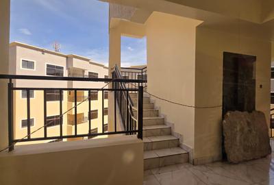 3 Bed Apartment with En Suite in Thindigua