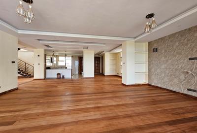 4 Bed Apartment with En Suite in Kileleshwa