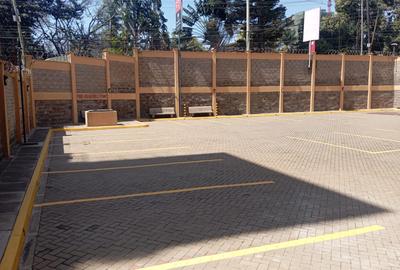 15,000 ft² Office with Service Charge Included in Riverside - 2