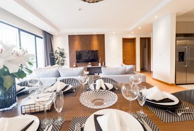 3 Bed Apartment with En Suite in Riverside - 2