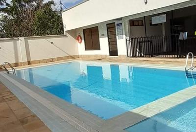 3 Bed Apartment with En Suite in Thome