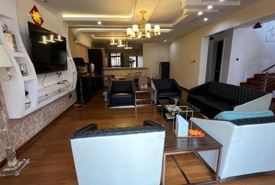 5 Bed Townhouse with En Suite at Lavington
