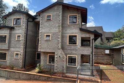 5 Bed Townhouse with En Suite in Lavington