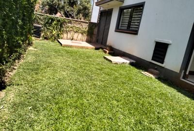 5 Bed Townhouse with En Suite in Westlands Area - 2