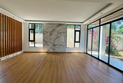 5 Bed Townhouse with En Suite in Lavington