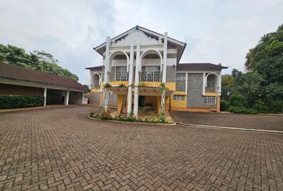 5 Bed House with En Suite in Muthaiga