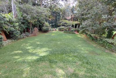 6 Bed House with En Suite in Nyari - 3