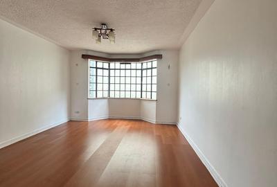4 Bed Apartment with En Suite in Kileleshwa