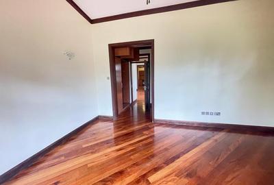 3 Bed Townhouse with En Suite in Spring Valley - 3