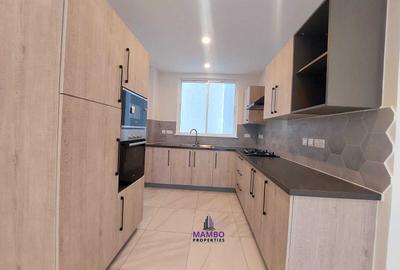 3 Bed Apartment with En Suite at Rhapta Rd