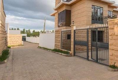 4 Bed Townhouse with En Suite in Ruiru