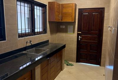 5 Bed Townhouse with En Suite at Mt Kenya