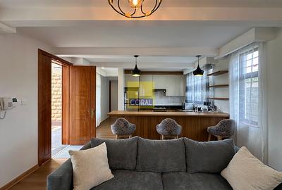 2 Bed Apartment in Ridgeways - 3