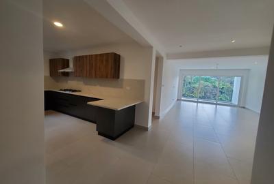 4 Bed Apartment with En Suite in General Mathenge