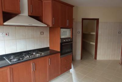 5 Bed Townhouse with Staff Quarters in Lavington - 4