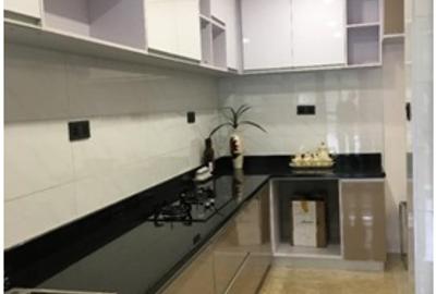 2 Bed Apartment with En Suite at Lavington - 4