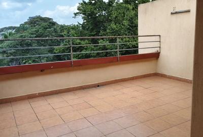 4 Bed Apartment with En Suite at Lavington Green - 3
