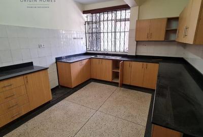 3 Bed Apartment with En Suite at Kilimani