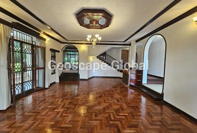 5 Bed House with En Suite in Runda - 3