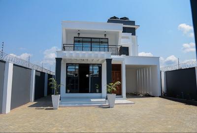 3 Bed Villa with En Suite at Mtwapa Primary