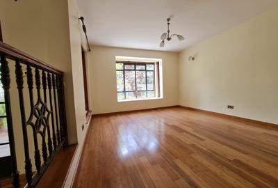 4 Bed Townhouse with En Suite in Lavington