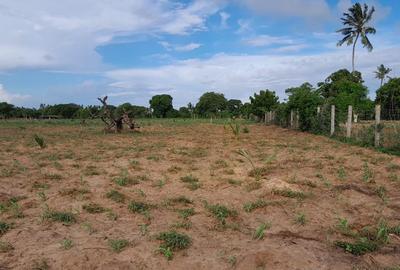 13 ac Land at Majaoni - 3