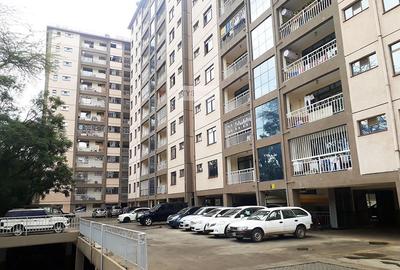 3 Bed Apartment with En Suite in Kilimani