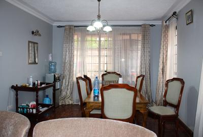 5 Bed Villa with En Suite in Lavington