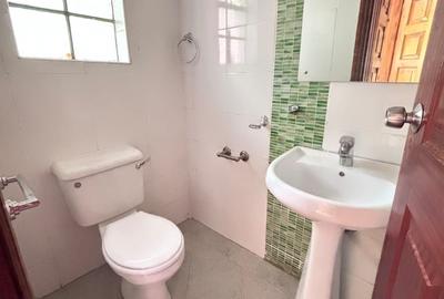 4 Bed Townhouse with En Suite in Lavington - 2