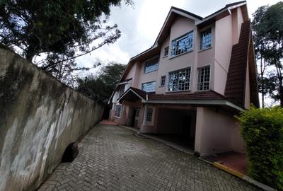 6 Bed Townhouse with En Suite at Lavington Road