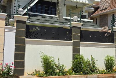 4 Bed Townhouse with En Suite at Northern Bypass