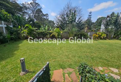 5 Bed House with En Suite in Nyari