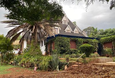 7 Bed House with En Suite in Runda - 2
