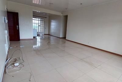 4 Bed Apartment with En Suite in Kahawa West