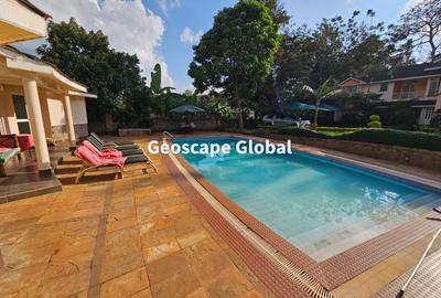 Furnished 2 Bed Apartment with En Suite in Rosslyn