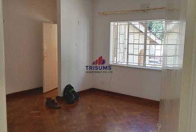 2 Bed Apartment with En Suite in Rhapta Road