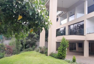 5 Bed Townhouse with En Suite in Loresho