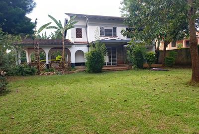 4 Bed House with En Suite in Loresho