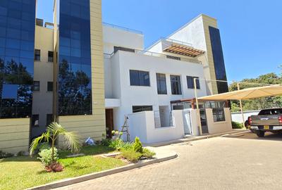 5 Bed Townhouse with En Suite at Lavington Green - 2