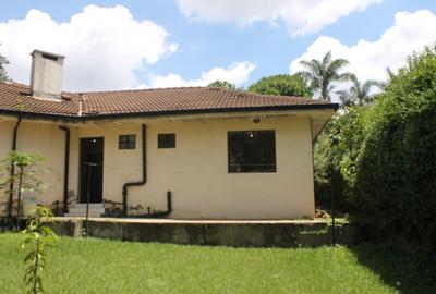 1 Bed House with En Suite at Loresho - 3