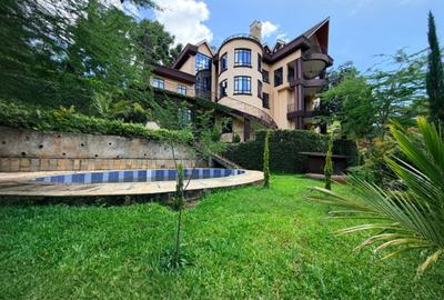 10 Bed House with En Suite in Nyari - 2
