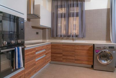Furnished 2 Bed Apartment with En Suite at Spring Valley
