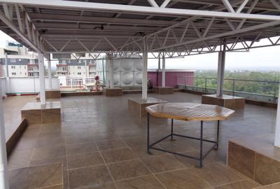 4 Bed Villa with En Suite in Westlands Area - 3